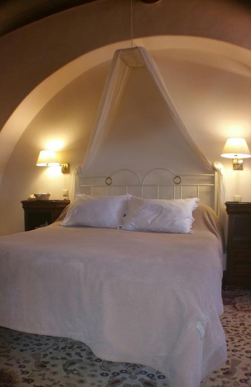 Economou Mansion Aparthotel Spétses Exteriör bild